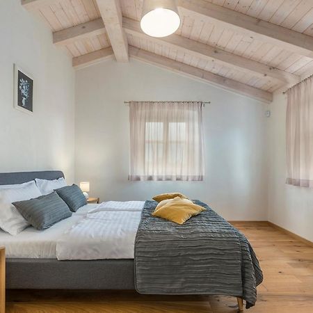 Villa-Osmium Smoljanci Eksteriør bilde